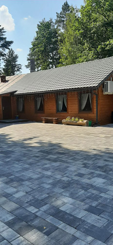 Plac zabaw dla dzieci w ośrodku Sokół Radawa